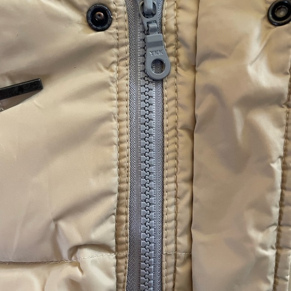 EUC Burberry Beige Jacket with Plaid Lining sz 18 Mos - Picture 4 of 10